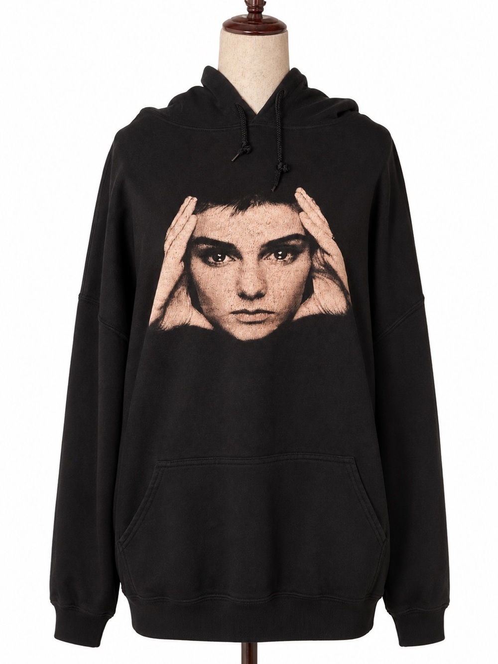 Vintage Sinead O'Connor hoodie. Face in hands, Gildan size 2XL
